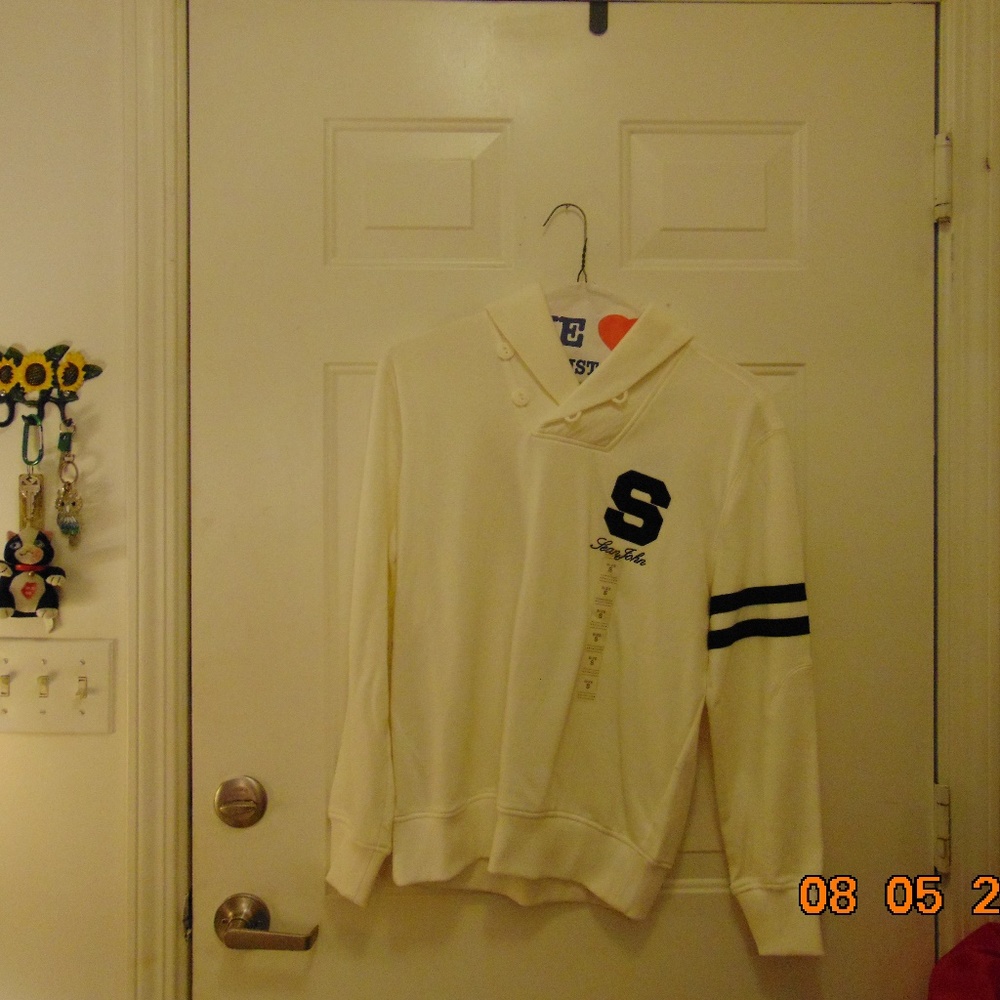 Young man's light weight pullover